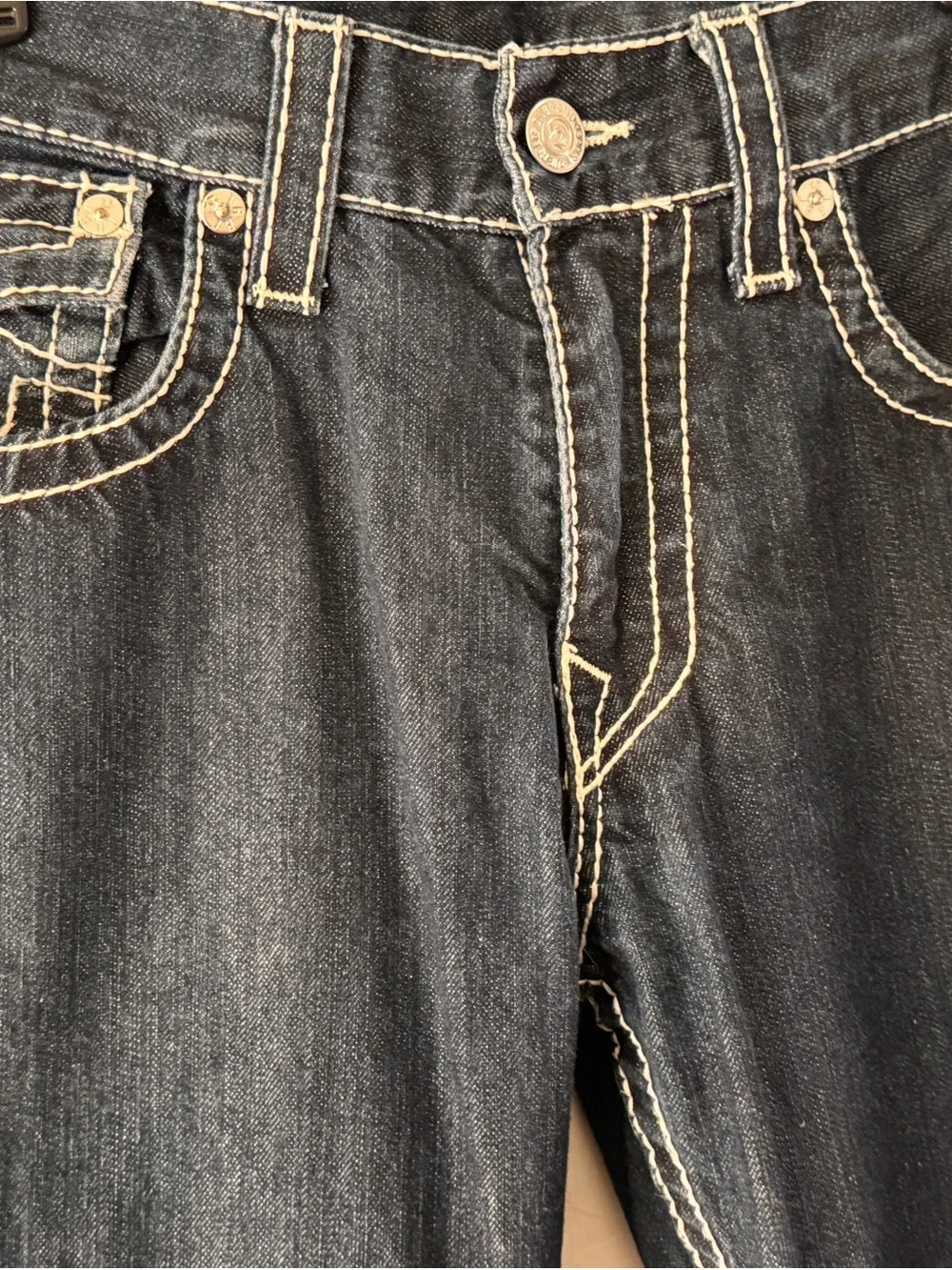 Vintage True Religion Men's Dark Indigo Relaxed Jeans with White Stitching
